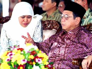 Khofifah Sebut Gus Dur Lebih Suka Disebut Sosok Humanis Ketimbang Pluralis