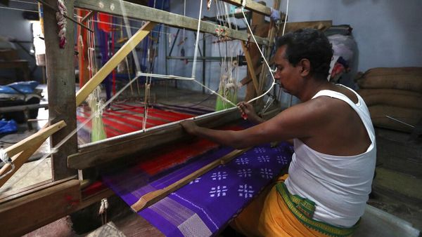 Menengok Perajin Tenun Sutra di India yang Menghidupi 4 Juta Orang