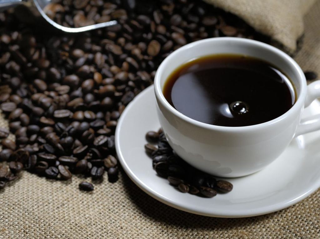 Ini Sebabnya Mengapa Banyak Orang Suka Kopi Hitam Ini Sebabnya Mengapa Banyak Orang Suka Kopi Hitam