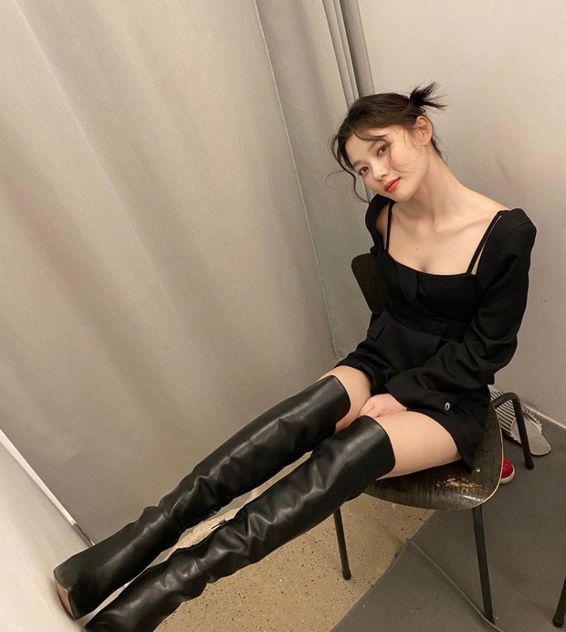 Sempat dilarikan kerumah sakit karena kondisi kesehatannya yang menurun, ternyata artis  yang satu ini mengalami stres.