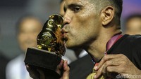 Top Skor Liga 2 jadi milik Alberto Goncalves dengan torehan 11 gol dari 14 laga.
