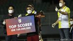 Momen Raffi Ahmad-Kaesang Terima Medali Liga 2