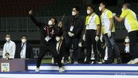 Momen Raffi Ahmad-Kaesang Terima Medali Liga 2