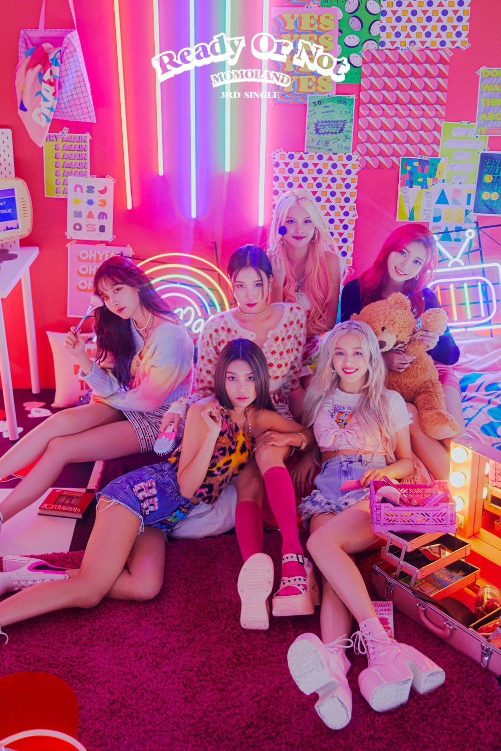 MOMOLAND