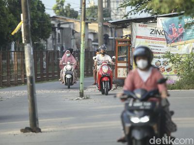 Penampakan Proyek Jalan Terusan Pasar Minggu yang Terbengkalai