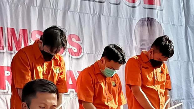 Penampakan tersangka kasus prostitusi kasus Cassandra Angelie