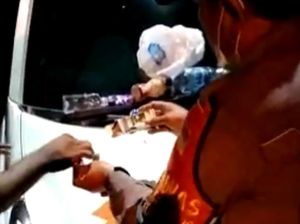 Petugas Pos Nataru di Tasikmalaya Pergoki Pemobil Bawa Sabu