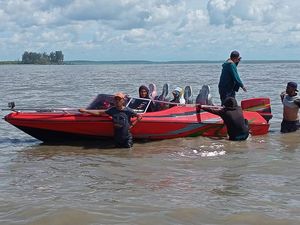 Speed Boat yang Hilang di Perairan Asmat Papua Ditemukan Speed Boat yang Hilang di Perairan Asmat Papua Ditemukan
