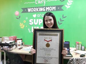 Cerita Uung yang Raih MURI Berkat Buka Konsultasi Gratis Bagi Ibu Menyusui Cerita Uung yang Raih MURI Berkat Buka Konsultasi Gratis Bagi Ibu Menyusui