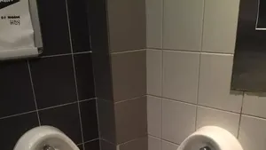 Bermacam Kegagalan Kocak Desain Kamar Mandi, Berani Coba?