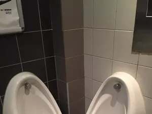 Bermacam Kegagalan Kocak Desain Kamar Mandi, Berani Coba?