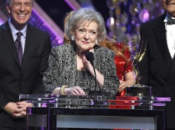 Penyebab Kematian Diungkap, Betty White Meninggal karena Stroke