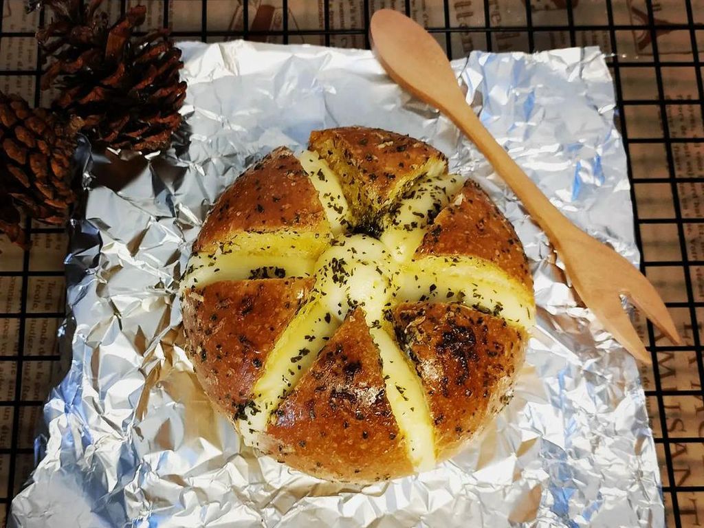 Cari Roti Sisir Jadoel hingga Garlic Bread Kekinian, di Sini Tempatnya!