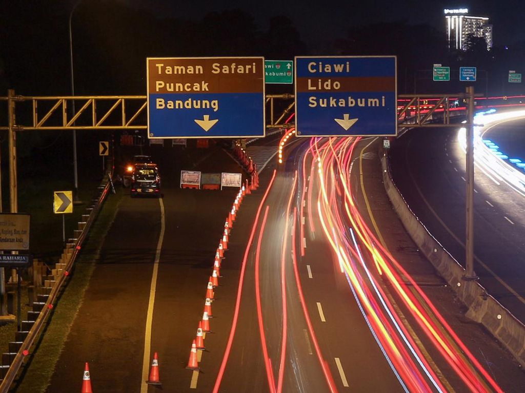 Jumlah Kendaraan Masuk DKI Via Tol Turun 23,8 Persen di Malam Tahun Baru