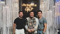 Kemeriahan Ultah Ivan Gunawan dan Deddy Corbuzier, Ada Kue Keren!