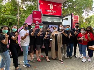 Ngidam Makanan Korea, Raffi Ahmad-Nagita Pesan 1 Truk Jajanan Korea
