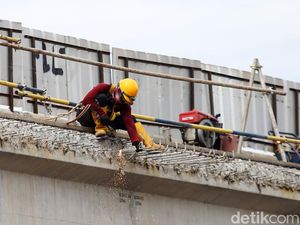 Pekerja Konstruksi Wajib Tersertifikasi Agar Gaji Lebih Gede Pekerja Konstruksi Wajib Tersertifikasi Agar Gaji Lebih Gede