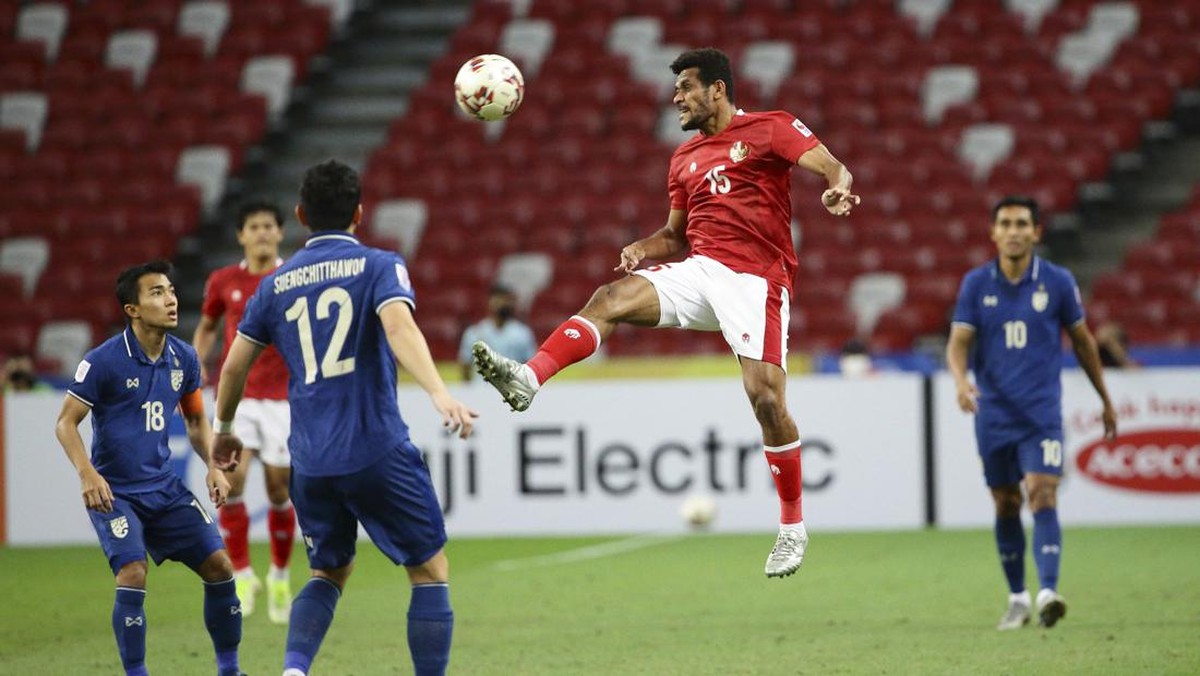 Aksi Ricky Kambuaya saat melawan Thailand. (Foto: AP/Suhaimi Abdullah)