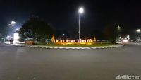 Potret Suasana Sepi Alun-alun Sumedang Saat Malam Tahun Baru