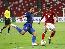 Thailand langsung mengancam di awal-awal laga.