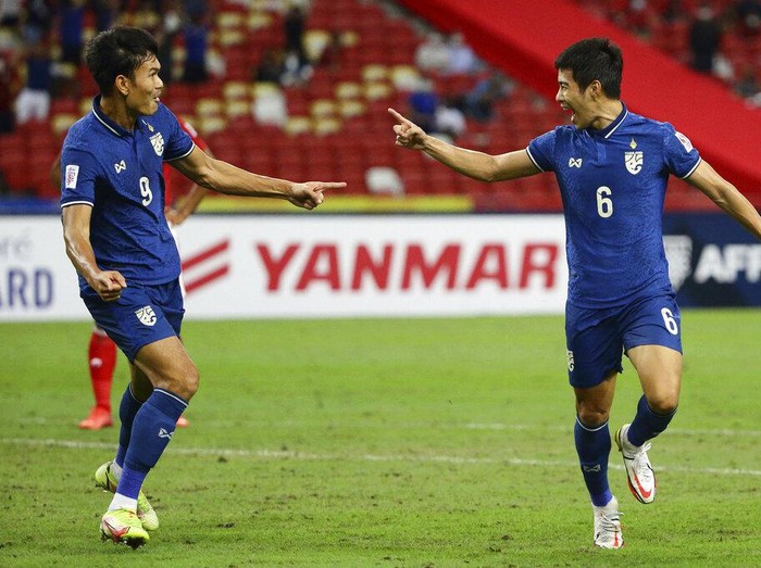Thailand bermain imbang 2-2 dengan Indonesia di leg kedua final Piala AFF 2020. Hasil ini mengantarkan War Elephant menjadi juara dengan agregat 6-2.