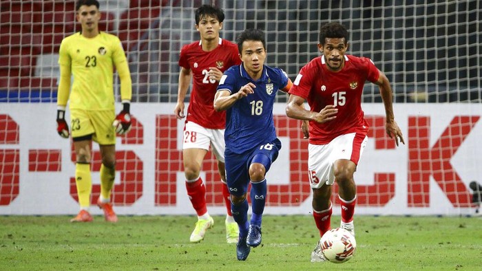Thailand bermain imbang 2-2 dengan Indonesia di leg kedua final Piala AFF 2020. Hasil ini mengantarkan War Elephant menjadi juara dengan agregat 6-2.