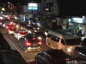 Jalur Utara Sukabumi Padat Merayap, Karangtengah-Cibadak Ditempuh 3 Jam