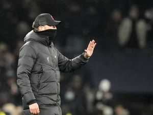 Klopp Positif COVID-19, Lewatkan Chelsea Vs Liverpool