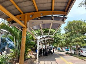 detikcom Do Your Magic: Atap Jalur Pedestrian yang Rusak di Pasar Senen Bakal Dibongkar detikcom Do Your Magic: Atap Jalur Pedestrian yang Rusak di Pasar Senen Bakal Dibongkar