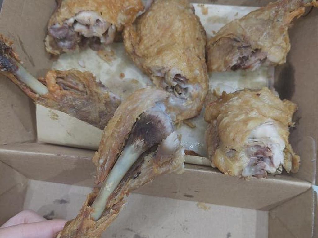 Zonk! Pesan Ayam Goreng Via Online, Wujudnya Seperti Bekas Dimakan