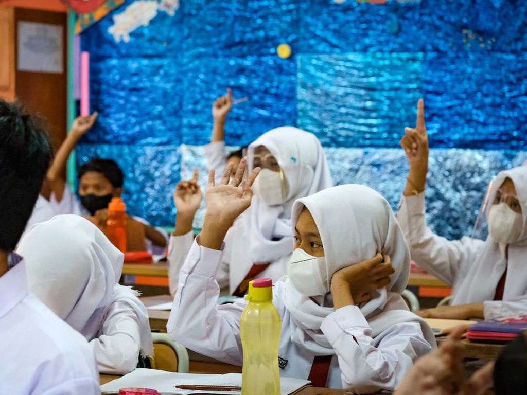 Ortu di Jakarta yang Cemas PTM 100 % Diberi Kelonggaran Pilih E-Learning