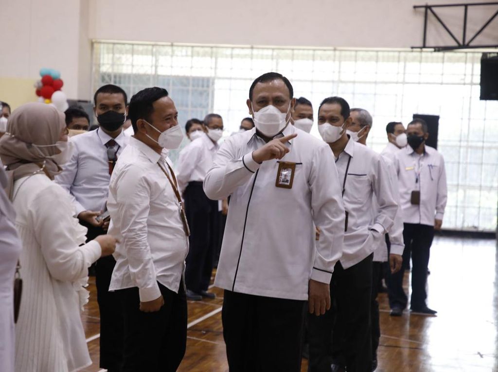Firli Bahuri Harap KPK Semakin Dipercaya di Tahun 2022 Firli Bahuri Harap KPK Semakin Dipercaya di Tahun 2022