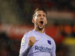 Barcelona Vs Mallorca: Xavi Puja-puji Luuk de Jong