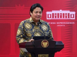 Respons Arahan Presiden, Airlangga Evaluasi Level PPKM Luar Jawa Bali