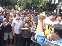 Ratusan Pedagang di Bojonegoro Wadul DPRD Tolak Relokasi Pasar
