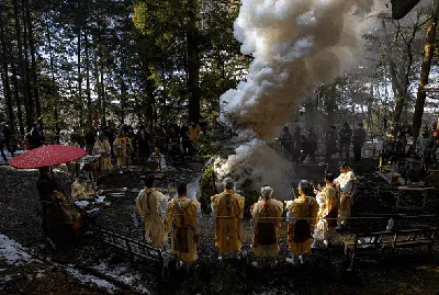 Para Penyembah Hutan di Jepang Gelar Ritual Tahun Baru