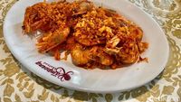 Sedap! Udang Bumbu Chitato hingga Tumis Genjer Ada di Restoran Ini