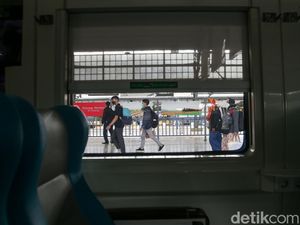 Penumpang Kereta Anjlok 19 Persen Saat PPKM Tahun 2021 Lalu