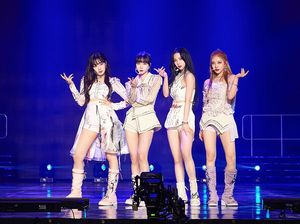 Keseruan Panggung SMTOWN Live 2022 yang Penuh Kejutan Keseruan Panggung SMTOWN Live 2022 yang Penuh Kejutan
