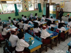 Pemerintah Bolehkan Daerah PPKM Level 2 Gelar PTM 50% Mulai Hari Ini