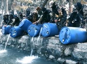 Agen Intelijen Afghanistan Buang 3.000 Liter Miras ke Kanal