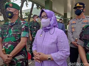 Bupati Bogor Soroti Kerumunan Milad Front Persaudaraan Islam, Rumuskan Denda Bupati Bogor Soroti Kerumunan Milad Front Persaudaraan Islam, Rumuskan Denda