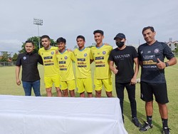 Arema FC Rekrut Dua Pemain Anyar Sebelum Jendela Transfer Tutup