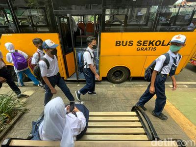 Bus Sekolah Wara-wiri Lagi Saat PTM 100 Persen Digelar di DKI