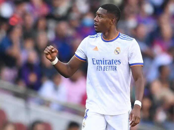 BARCELONA, SPAIN - OCTOBER 24: David Alaba of Real Madrid CF celebrates after scoring his team's first goal during the La Liga Santander match between FC Barcelona and Real Madrid CF at Camp Nou on October 24, 2021 in Barcelona, Spain. (Photo by David Ramos/Getty Images)