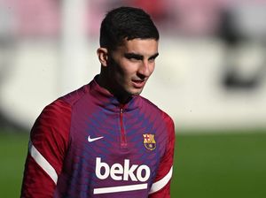 Ferran Torres Baru Diperkenalkan, Malah Positif COVID-19