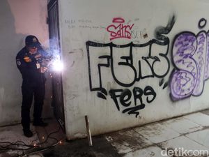 Jadi Tempat Mabuk, JPO Asia Afrika Bandung Ditutup