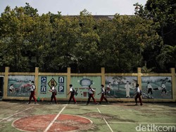 Gibran: PTM 100 Persen di Solo Bertahap Mulai Pekan Depan