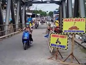 Ditutup Setahun, Jembatan Glendeng Perbatasan Bojonegoro-Tuban Akhirnya Dibuka Ditutup Setahun, Jembatan Glendeng Perbatasan Bojonegoro-Tuban Akhirnya Dibuka