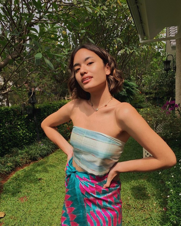 Kalem dengan Balutan Kain Makassar/Foto: instagram.com/@arawindak